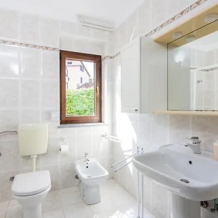 Apartman With Parking Space Pjescana Uvala, - 7349 *